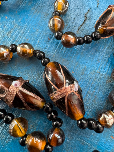 VINTAGE BROWN GLASS BEADS NECKLACE