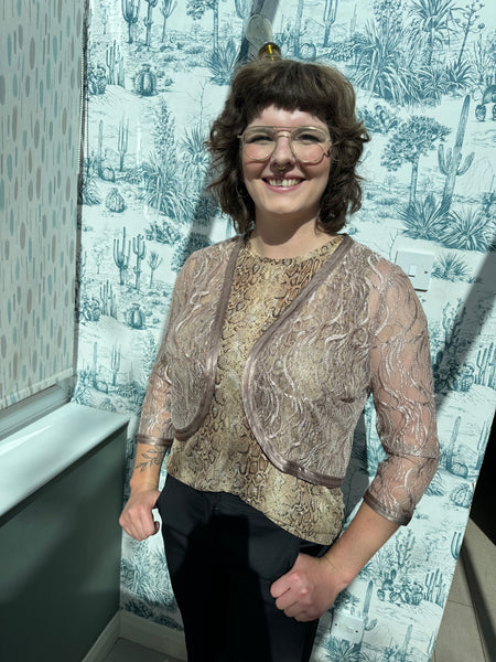 NINETIES CHESCA LATTE LACE BOLERO JACKET