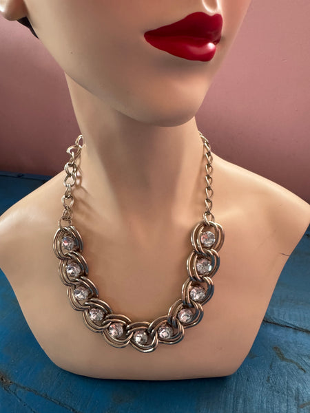 RETRO CHUNKY GOLD NECKLACE WITH DIAMANTE STONES