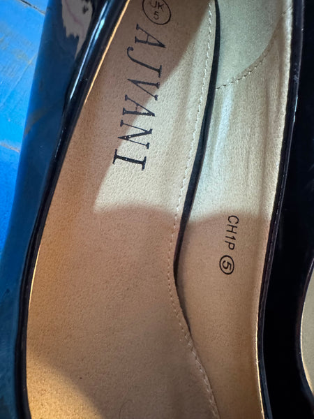 TOYAH BLACK PATENT HIGH HEELED SHOES