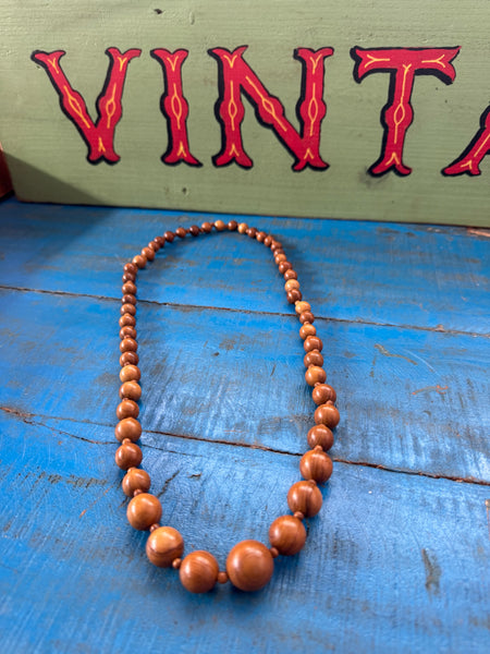 VINTAGE BROWN BEADS NECKLACE