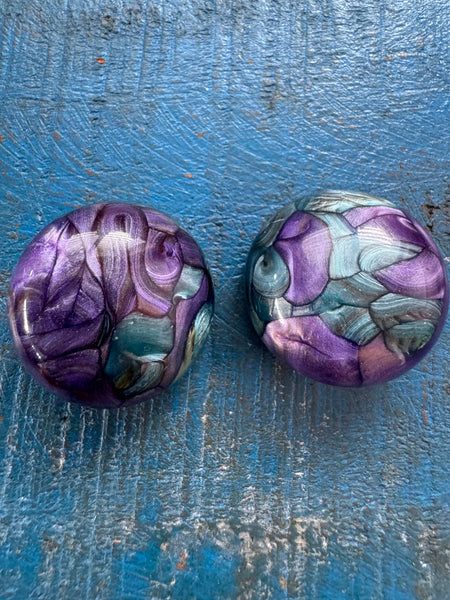 VINTAGE EIGHTIES PURPLE AND GREEN CLIP ON EARRINGS
