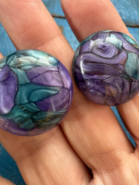 VINTAGE EIGHTIES PURPLE AND GREEN CLIP ON EARRINGS