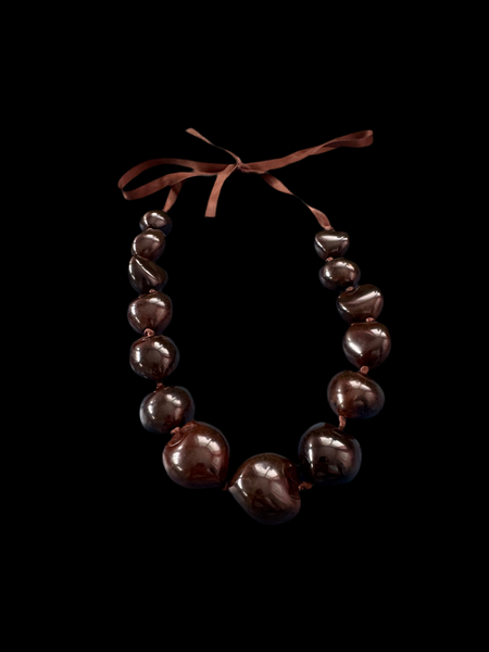 VINTAGE HAWAIIAN KUKUI NUT NECKLACE