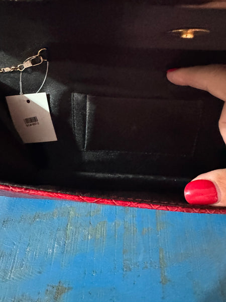 RED AND GOLD NEW HANDBAG