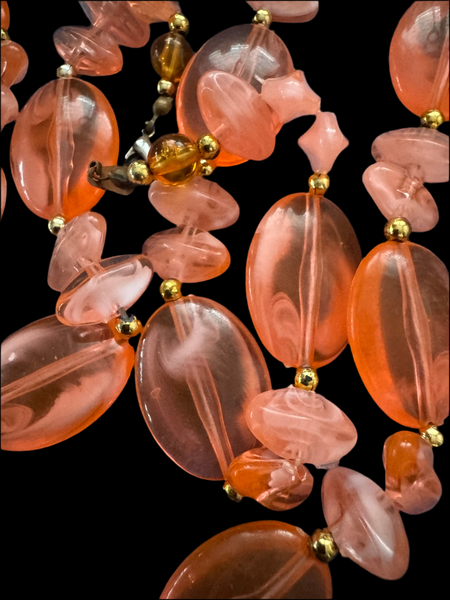 1960s CORAL PINK AND GOLD BEADS NECKLACE