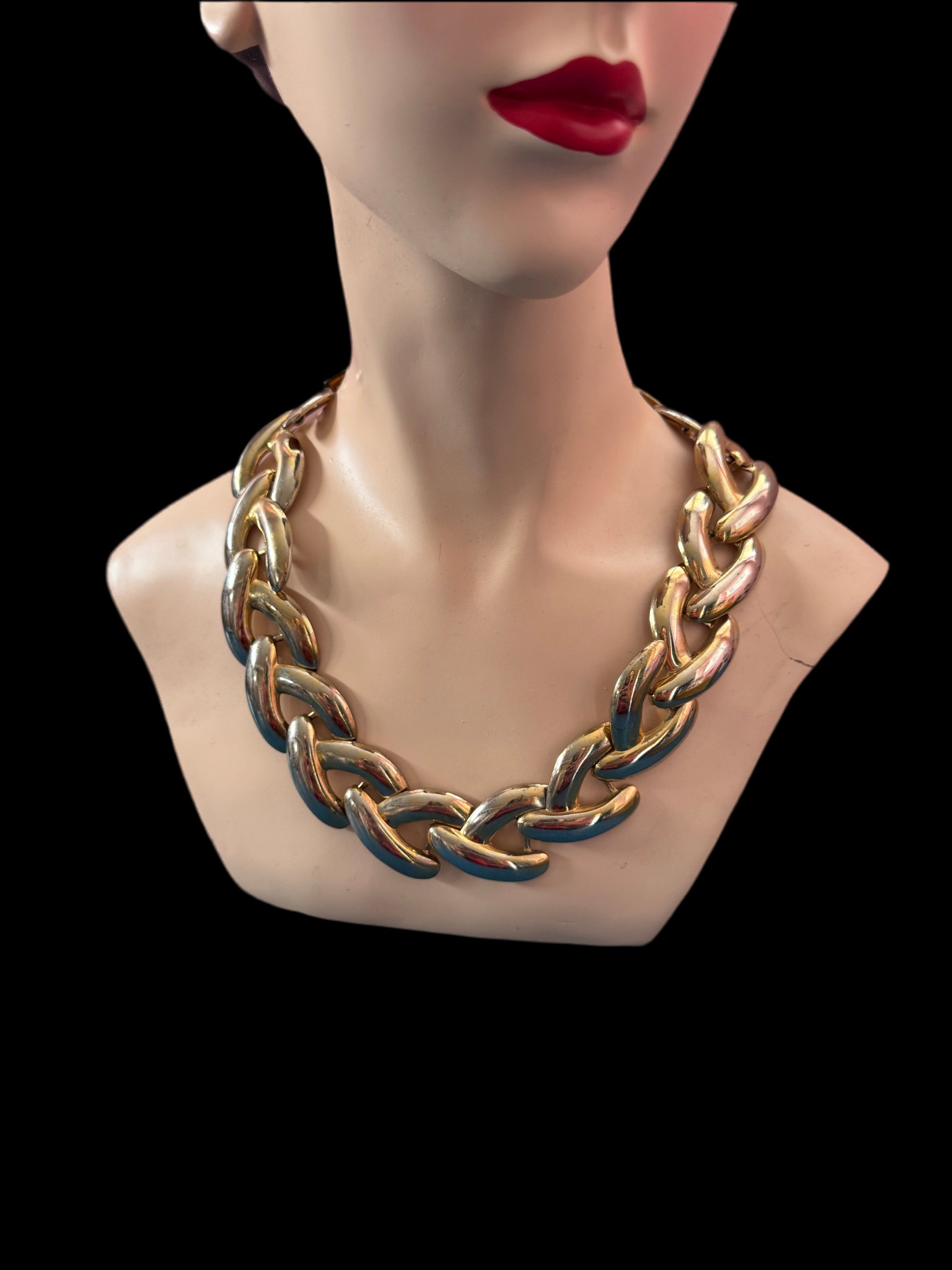 1980s GOLD METAL LARGE LINK CHAIN NECKLACE