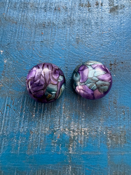 VINTAGE EIGHTIES PURPLE AND GREEN CLIP ON EARRINGS