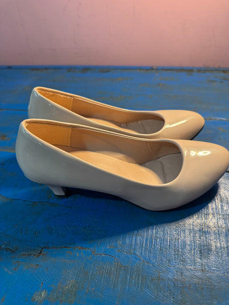 TOYAH BEIGE PATENT SHOES