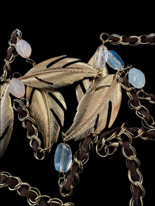 VINTAGE CHAIN LINK NECKLACE WITH GOLD FEATHERS
