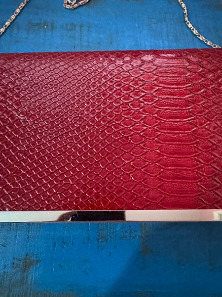 RED AND GOLD NEW HANDBAG