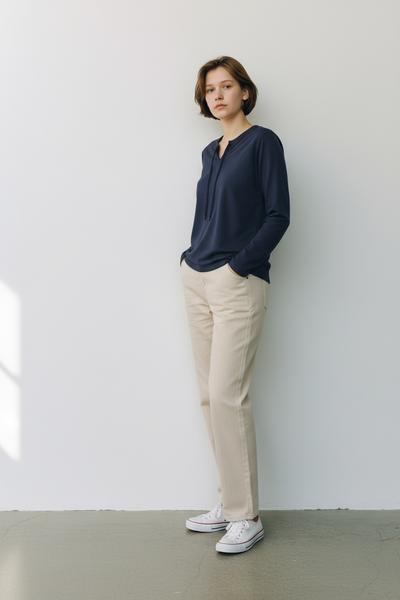 1960s NAVY BLUE TOP WITH RUFFLE COLLAR