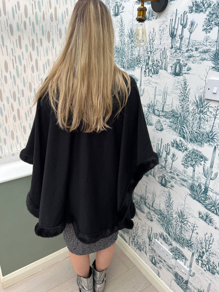 1980s LARGE BLACK WRAP WITH FAUX FUR TRIMMING