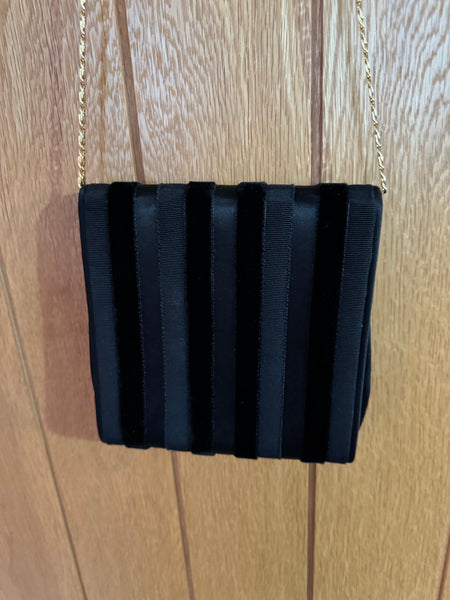 VINTAGE BLACK VELVET STRIPED EVENING BAG WITH LONG GOLD CHAIN