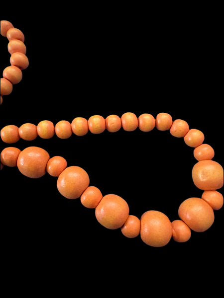 VINTAGE PASTEL ORANGE WOODEN BEADS NECKLACE