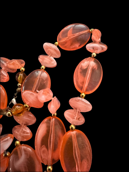 1960s CORAL PINK AND GOLD BEADS NECKLACE