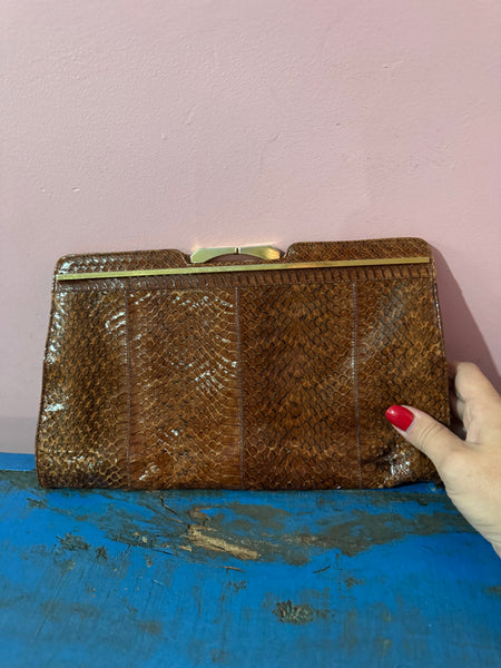 1970s PELLETTERIE ITALIAN BROWN REAL LEATHER CLUTCH BAG