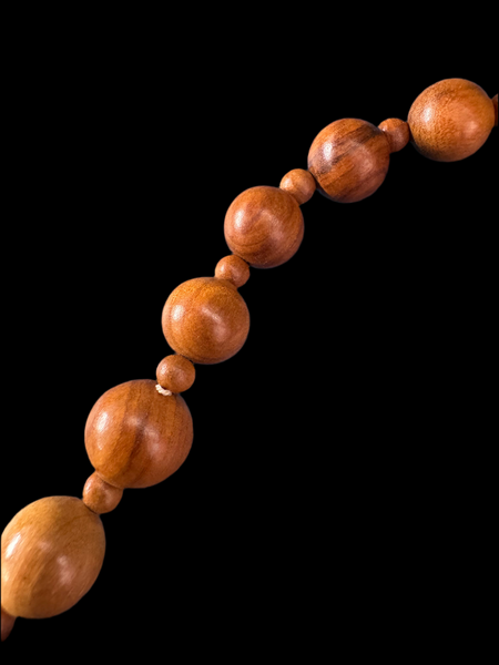VINTAGE BROWN BEADS NECKLACE