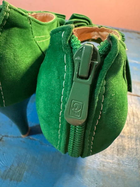 TOYAH GREEN HIGH HEELED SHOES WITH BOW