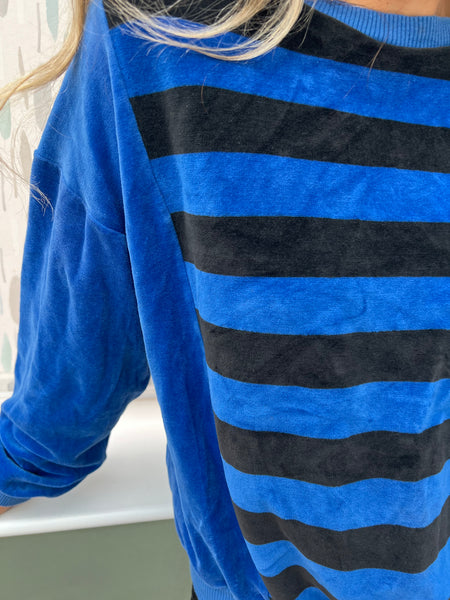 1970s BLUE AND BLACK STRIPED VELOUR TOP