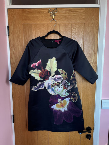 TOYAH TED BAKER ORCHIDS BLACK DRESS WORN ON STAGE