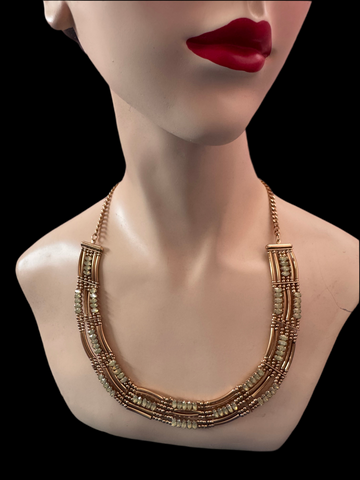VINTAGE GOLD NECKLACE WITH AVENTURINE CRYSTAL STONES