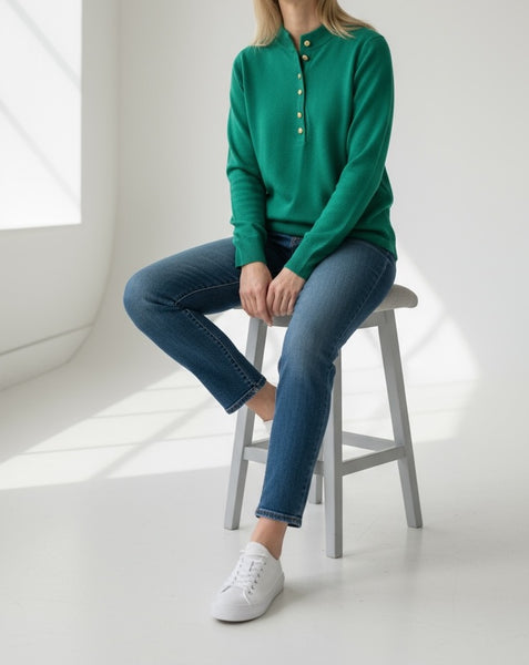 1970s CZARINA BY AIS COURTELLE GREEN JUMPER