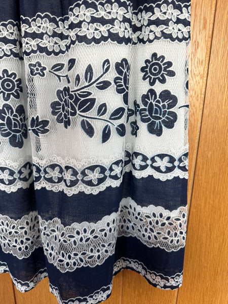 NAVY BLUE AND WHITE LACE SKIRT
