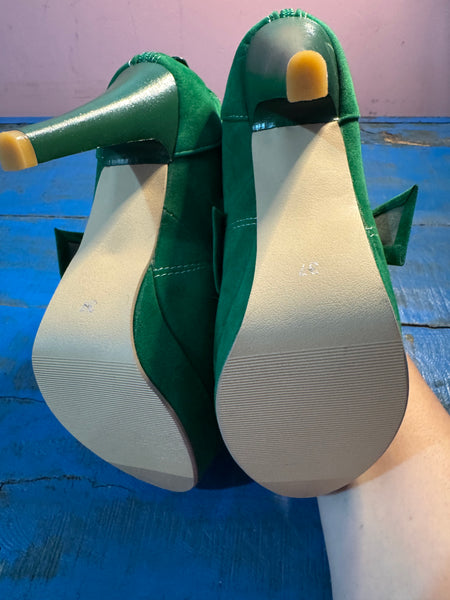 TOYAH GREEN HIGH HEELED SHOES WITH BOW