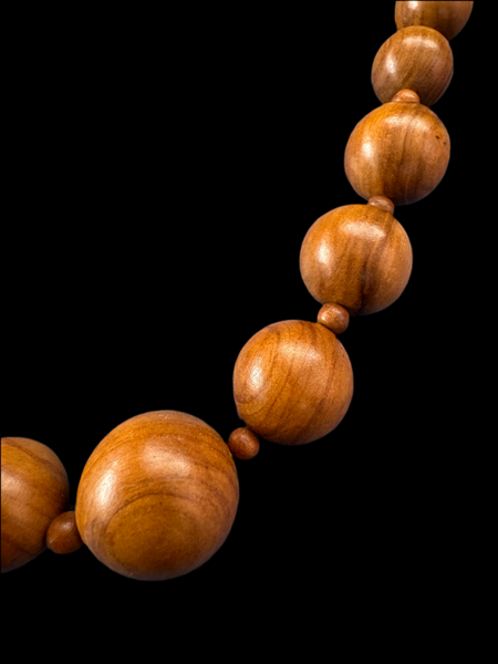 VINTAGE BROWN BEADS NECKLACE