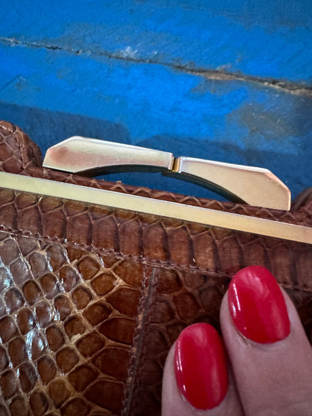 1970s PELLETTERIE ITALIAN BROWN REAL LEATHER CLUTCH BAG