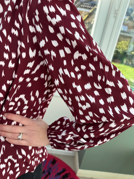 BURGUNDY PRINT BLOUSE