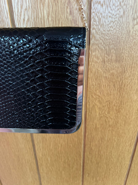 BLACK AND GOLD NEW HANDBAG