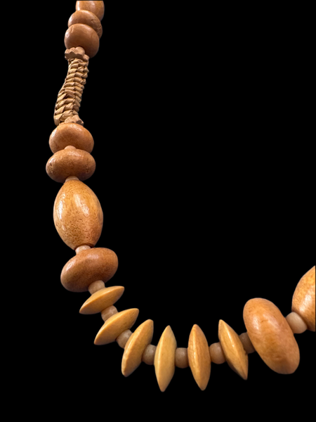 VINTAGE TIKI BROWN WOODEN BEADS NECKLACE