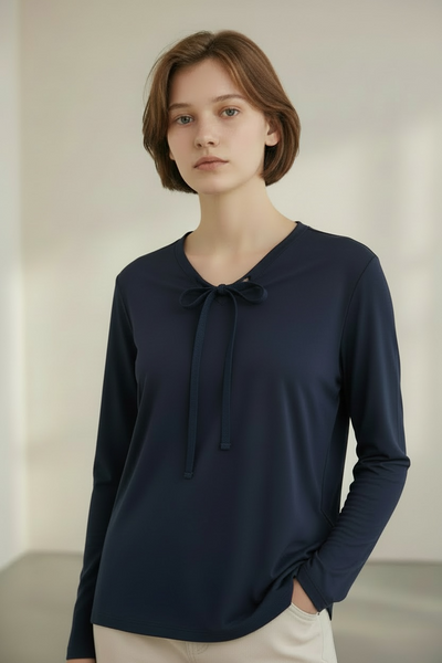1960s NAVY BLUE TOP WITH RUFFLE COLLAR