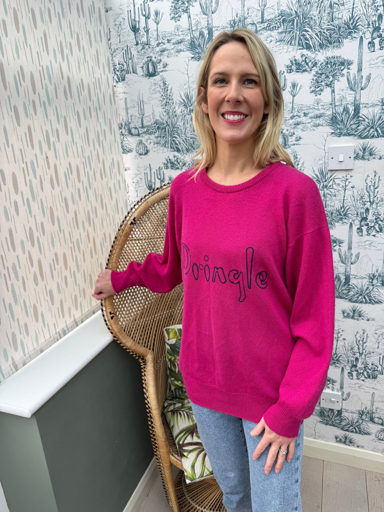 VINTAGE PRINGLE PINK LAMBSWOOL LOGO JUMPER