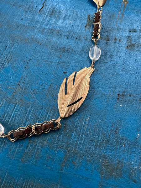 VINTAGE CHAIN LINK NECKLACE WITH GOLD FEATHERS