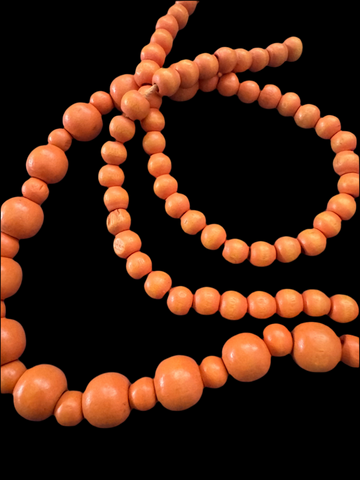 VINTAGE PASTEL ORANGE WOODEN BEADS NECKLACE