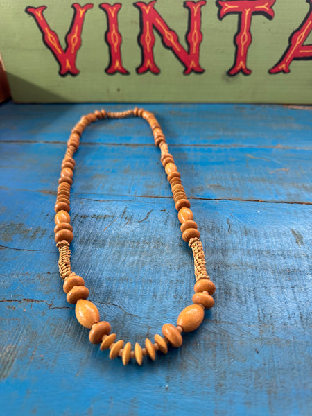 VINTAGE TIKI BROWN WOODEN BEADS NECKLACE