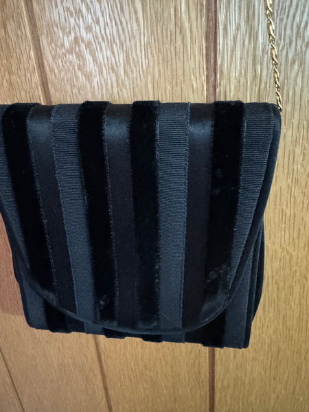 VINTAGE BLACK VELVET STRIPED EVENING BAG WITH LONG GOLD CHAIN