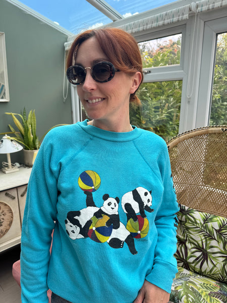 VINTAGE FLORIDA PANDAS PLAYING BLUE SWEATSHIRT
