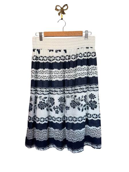 NAVY BLUE AND WHITE LACE SKIRT
