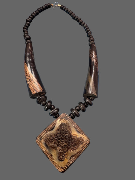 VINTAGE BOHO BLACK AND BROWN CHUNKY NECKLACE