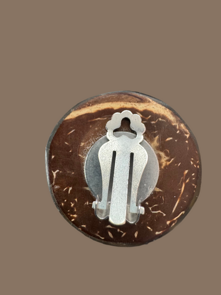1970s BROWN AND CREAM CLIP ON EARRINGS