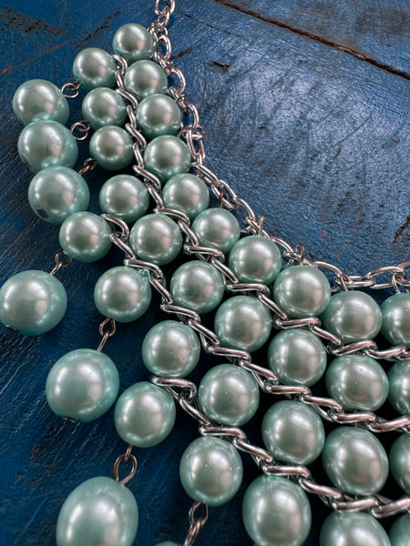 AQUA GREEN CASCADING PEARLS RETRO NECKLACE