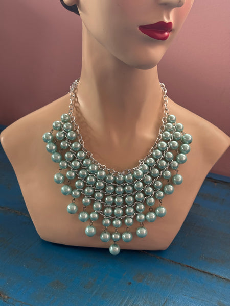 AQUA GREEN CASCADING PEARLS RETRO NECKLACE