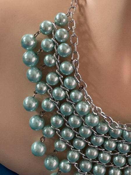 AQUA GREEN CASCADING PEARLS RETRO NECKLACE