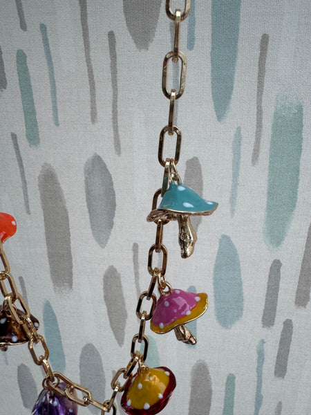 RETRO STYLE ENAMELLED TOADSTOOL PENDANTS NECKLACE