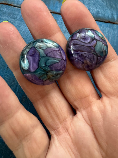 VINTAGE EIGHTIES PURPLE AND GREEN CLIP ON EARRINGS