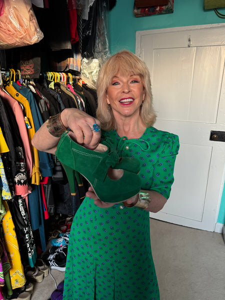 TOYAH GREEN HIGH HEELED SHOES WITH BOW